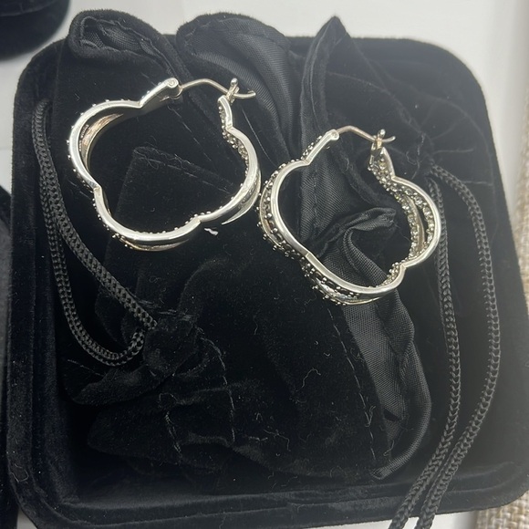 Unique Vintage Sterling Silver Earrings adorned with Marcasite & CZ - Picture 14 of 14